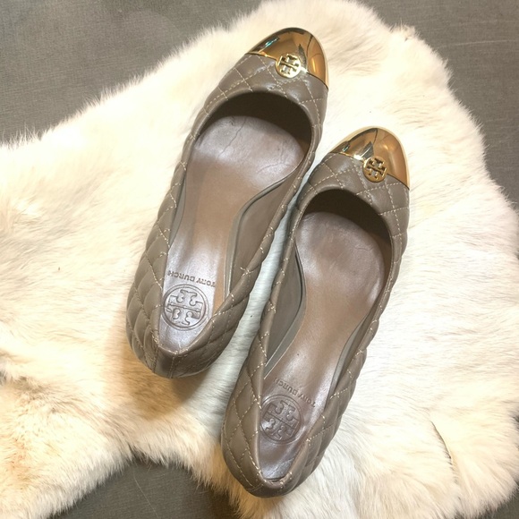 Tory Burch Shoes - Tory Burch Kaitlin Quilted Pump cream sz 9.5